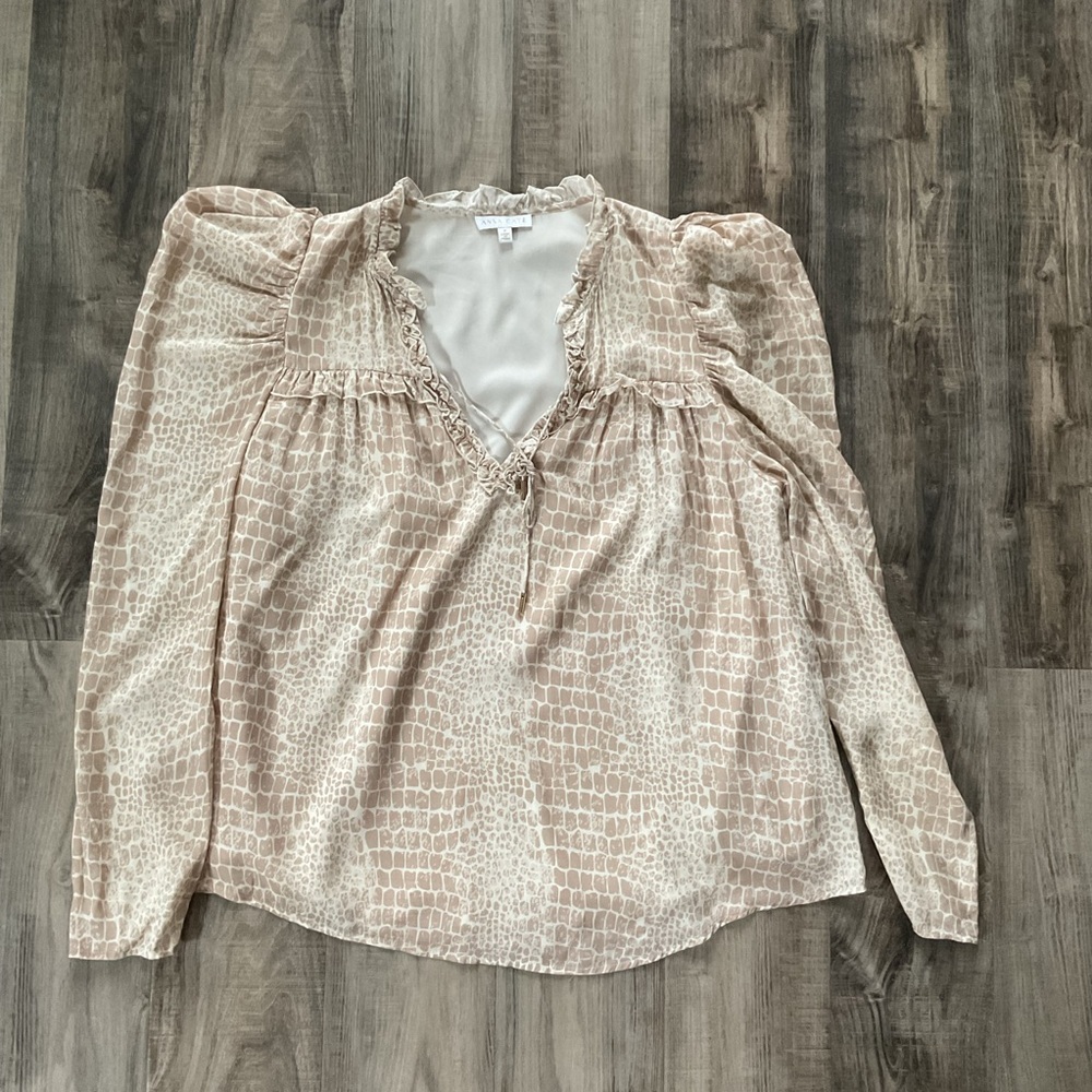 Anna Cate Croc Print Blouse M Puff Sleeve Tan - Picture 2 of 7